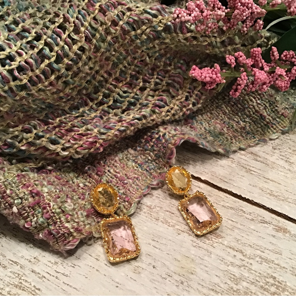 #255 Rectangular Earrings - Picture 3 of 5